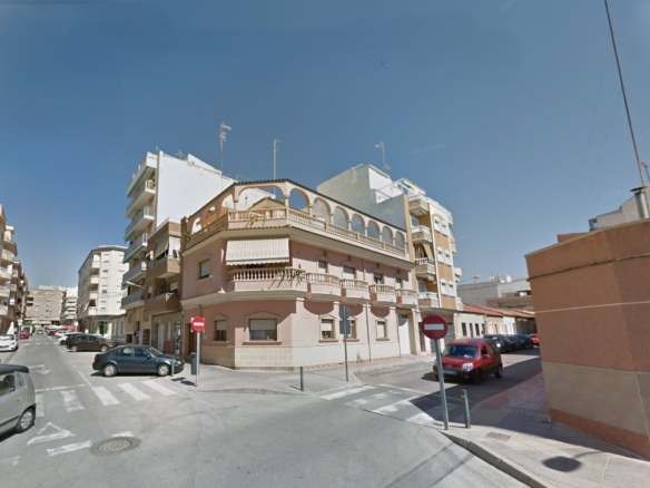 Villa for sale in Guardamar del Segura