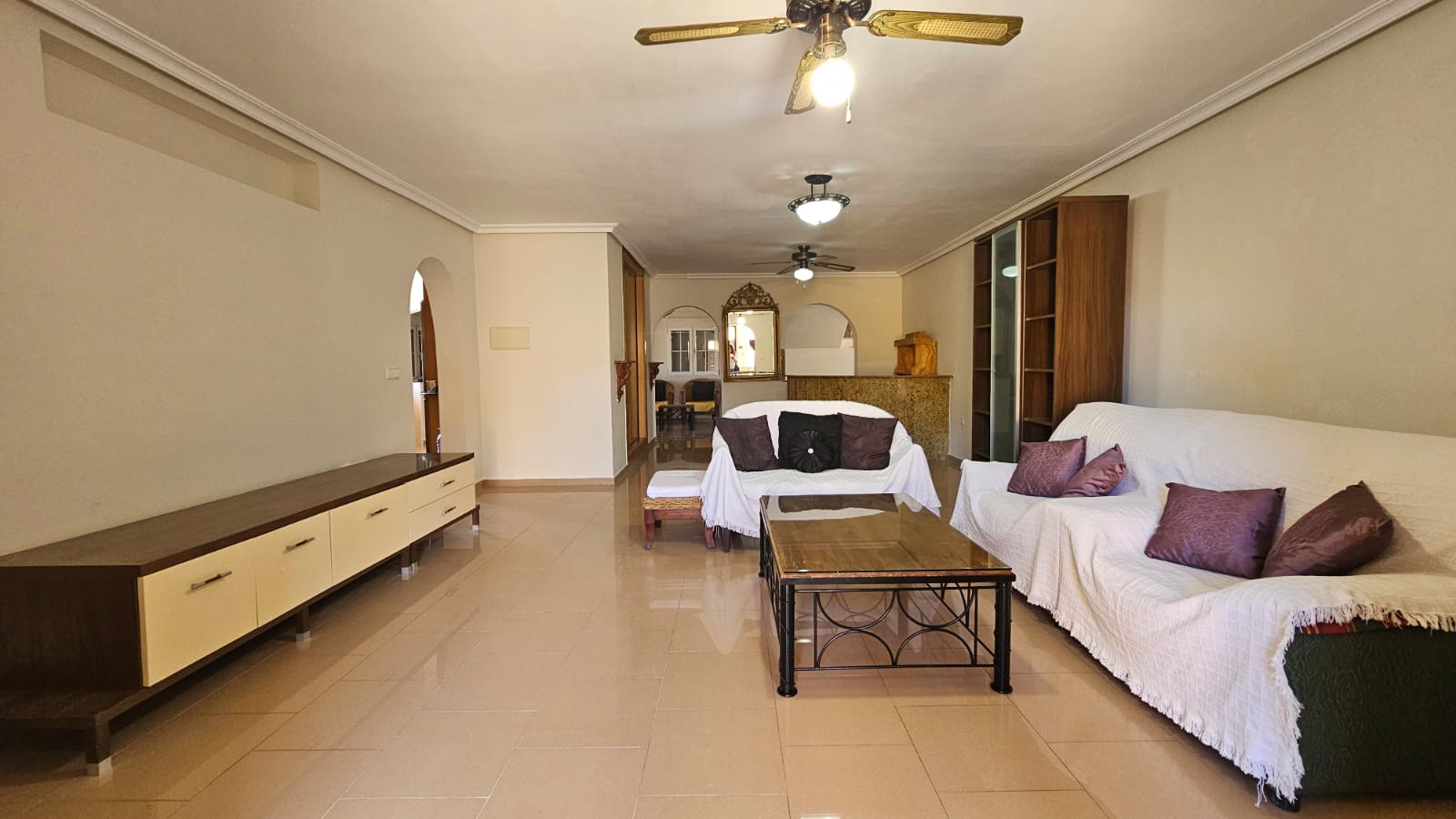o_1i0t2k128doj15g01ac0n9vtd16p Villa in Los Alcazares, Murcia