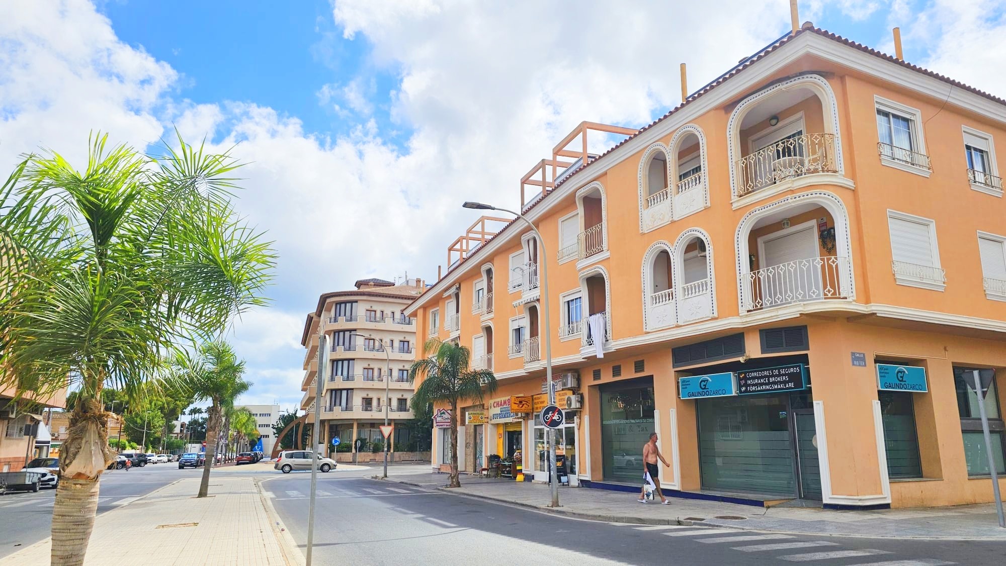o_1j62r462615ru1nlj17eh1i8k1caf2u Town House in Los Alcazares, Murcia