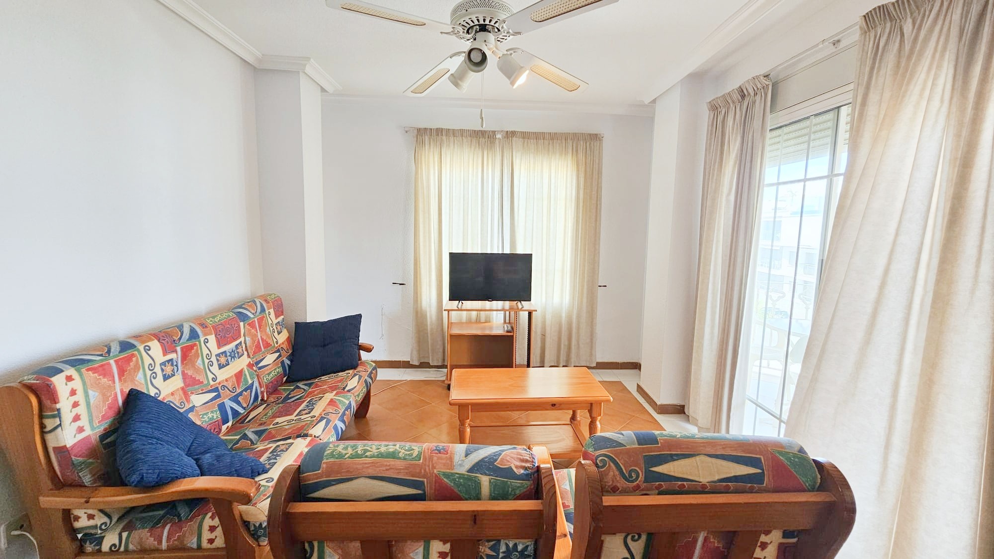 o_1j62r4626nk610rq1eub1p11b9k37 Town House in Los Alcazares, Murcia