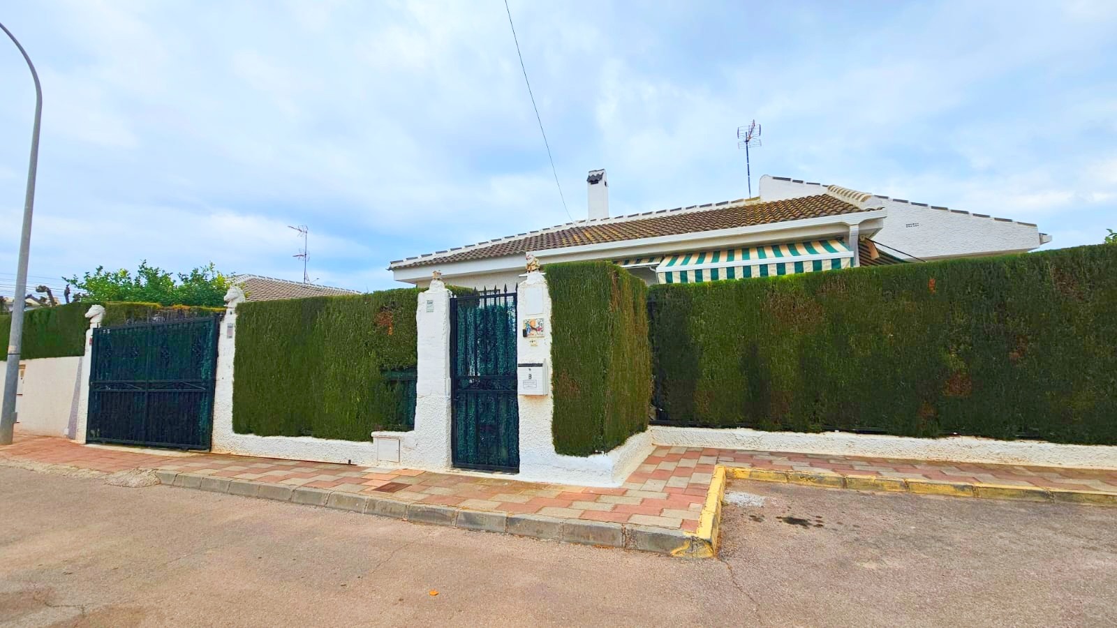 o_1jcgt1osohtsn1r17rcfclj4g35 Villa in Los Alcazares, Murcia