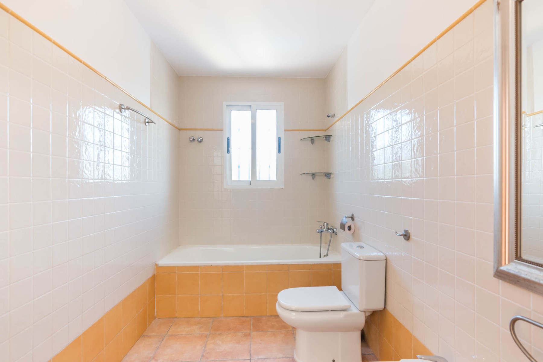 o_1jdv3oa961dk5vj39ig4d81fjl41 Town House in Los Alcazares, Murcia