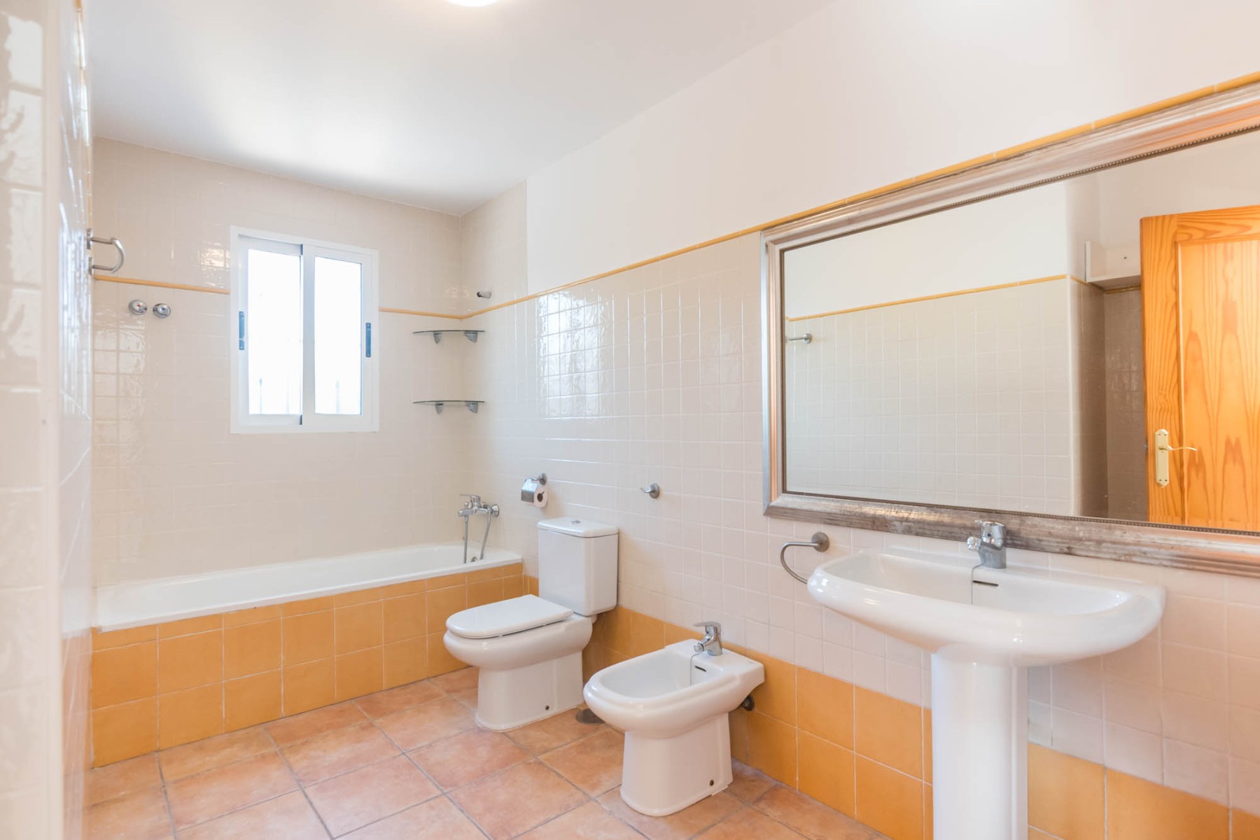 o_1jdv3oa961l533ia17oh10qg190f40 Town House in Los Alcazares, Murcia