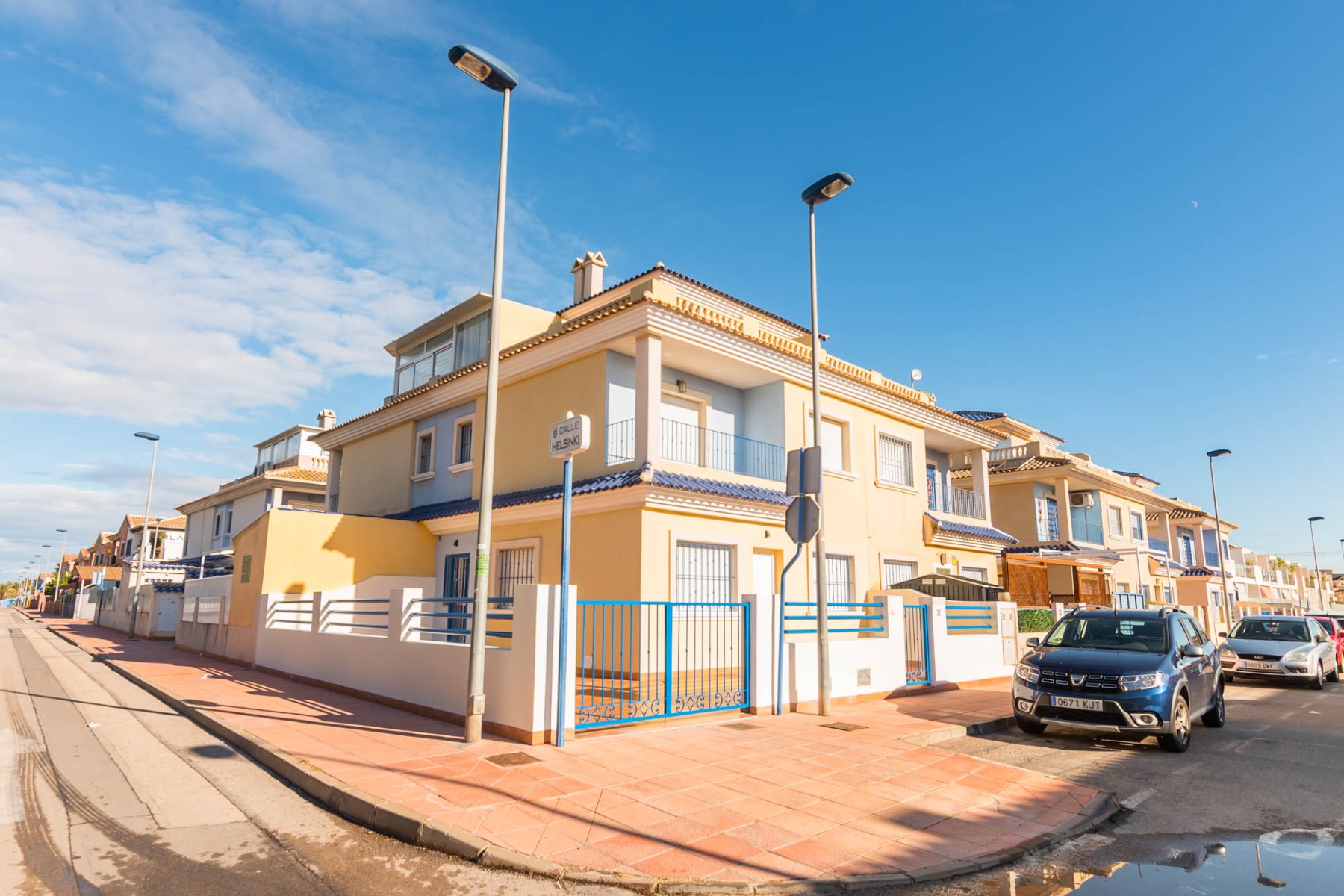 o_1jdv3oa961s4oevs12tr1ub1jgj4l.jpg Town House for sale in Los Alcazares