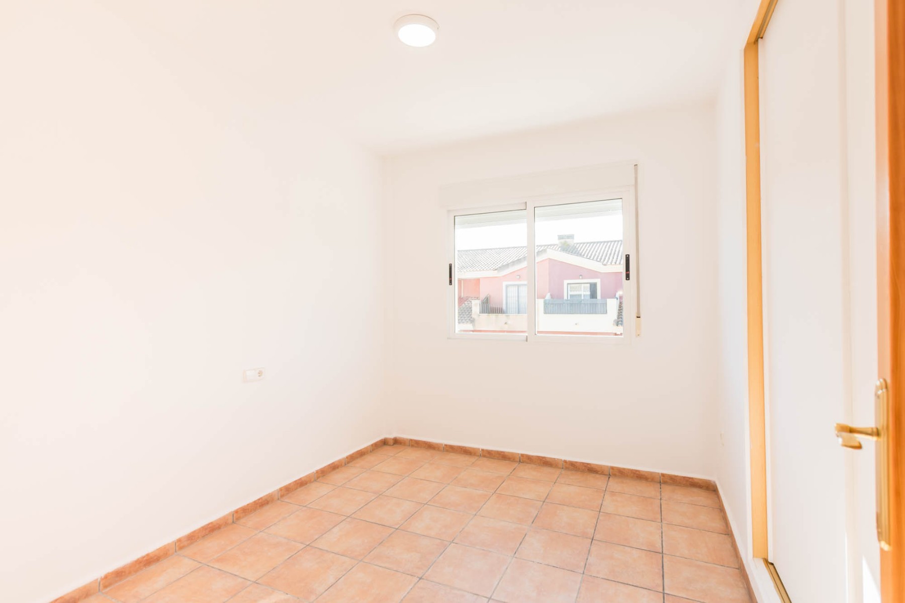o_1jdv3oa9673u1o891n7t1i5j7e44 Town House in Los Alcazares, Murcia