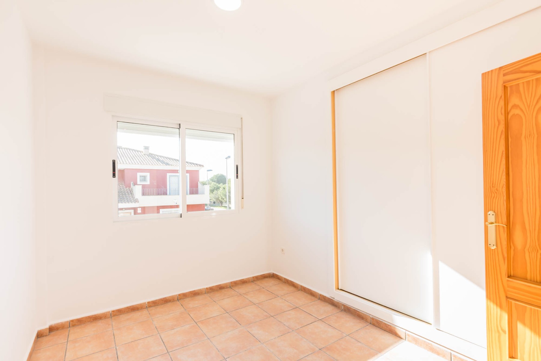 o_1jdv3oa968s3m9u18ql17ln86g45 Town House in Los Alcazares, Murcia