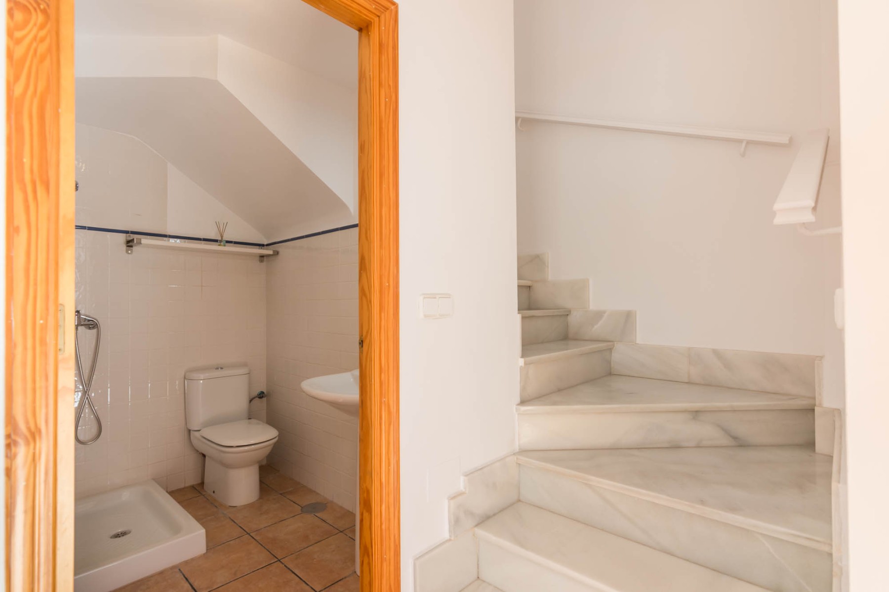o_1jdv3oa96tb6glbcacemtbha3o Town House in Los Alcazares, Murcia