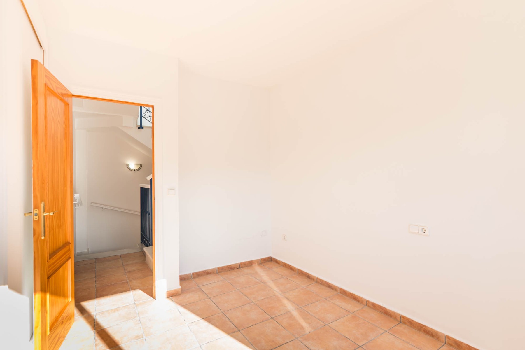 o_1jdv3oa96un2ndfutd1e0181m46 Town House in Los Alcazares, Murcia
