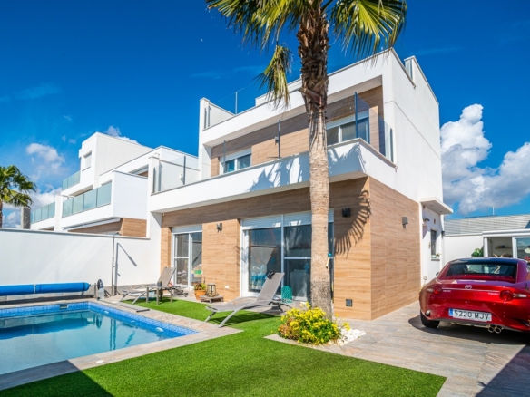 Villa for sale in Pilar de La Horadada