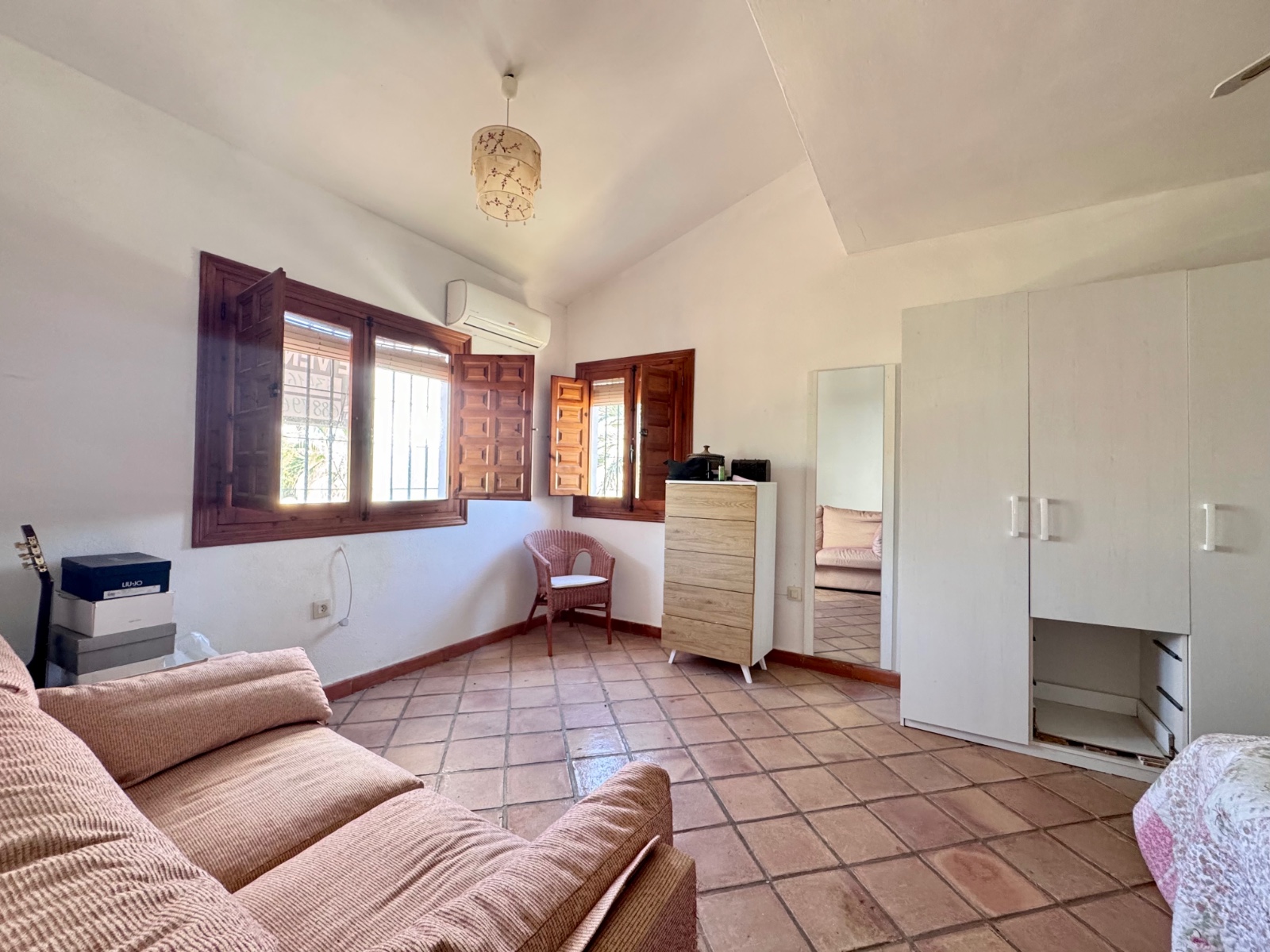 o_1jpg9cshrndl1aa3113u160l1lbp3n Villa in Orihuela Costa, Alicante