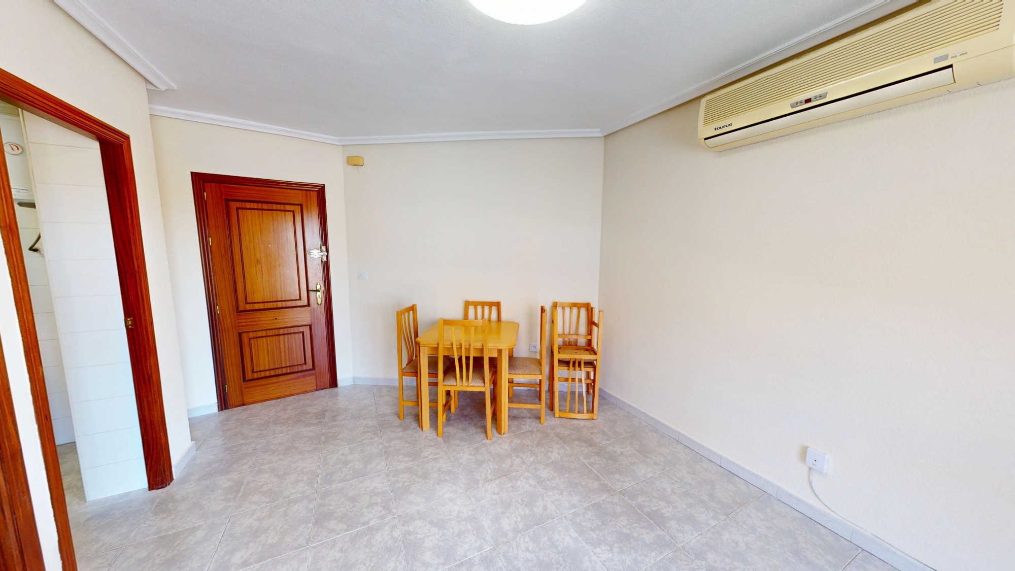 o_1js9amu3fgk017fm100511dqnbb1u Apartment in Los Alcazares, Murcia
