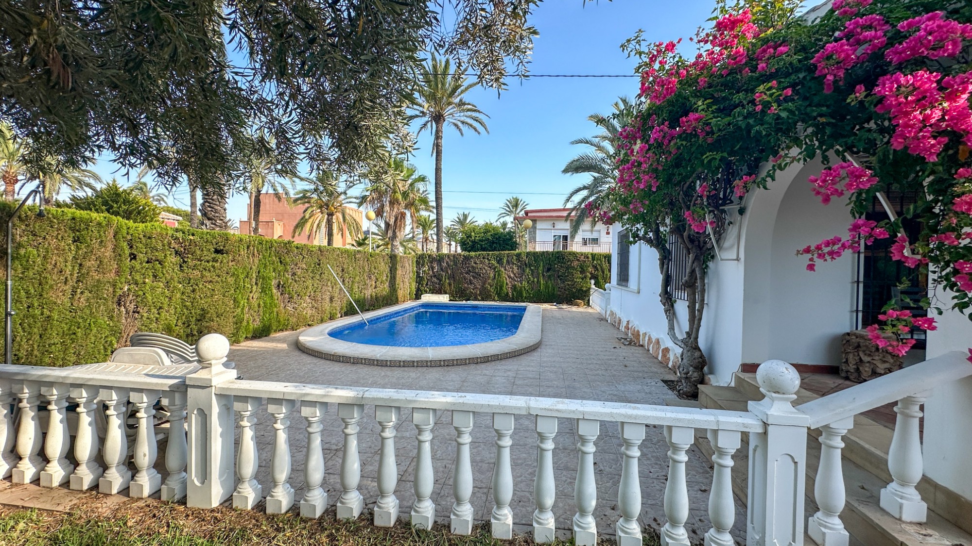o_1jscka52ksot1hpotja13rt1hqo3p Villa in Cabo Roig, Alicante