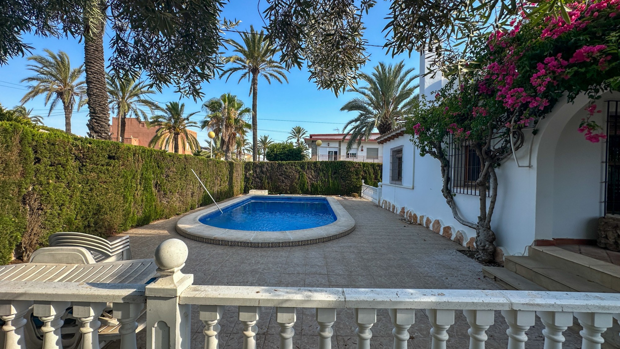 o_1jscka52ktuhj771pian264v3q Villa in Cabo Roig, Alicante