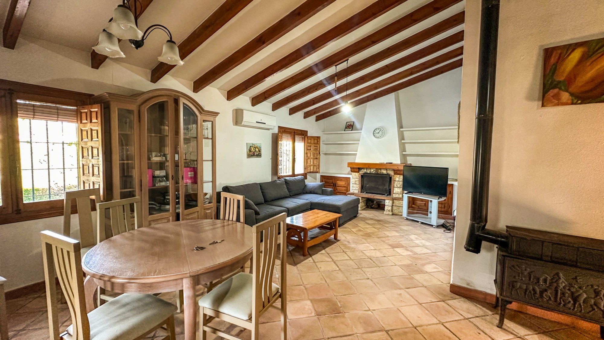 o_1jsckbspa4fo1ftj10u915o15kacv Villa in Cabo Roig, Alicante