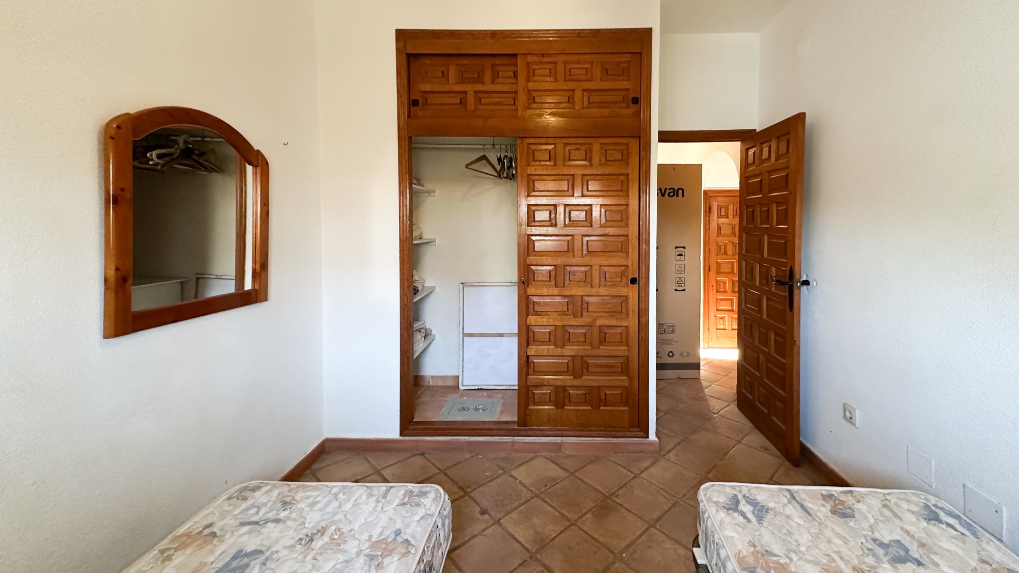 o_1jsckbspb10du12628t01lnl1r9qd2 Villa in Cabo Roig, Alicante