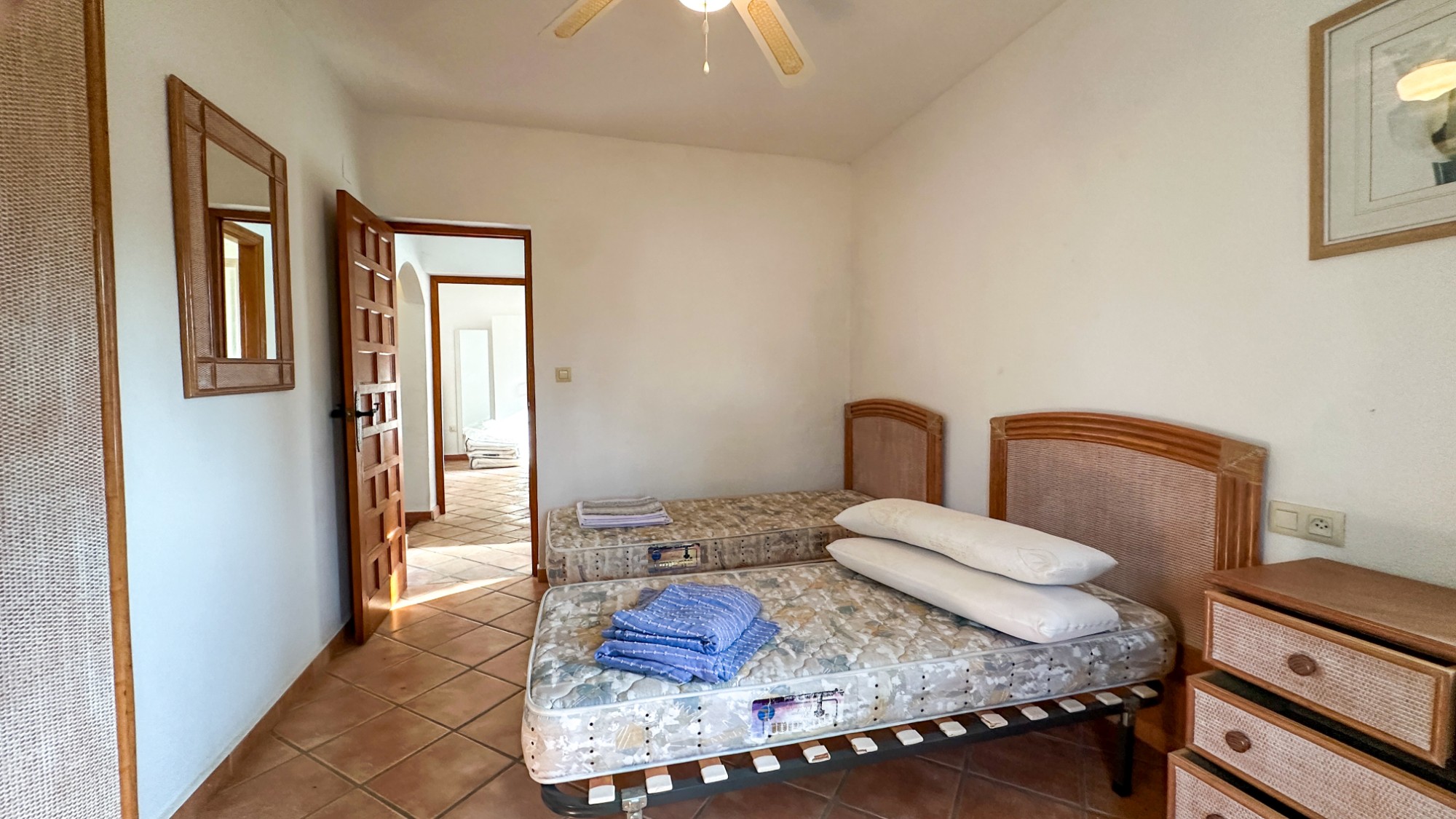 o_1jsckbspb9d614k19o98seidld5 Villa in Cabo Roig, Alicante