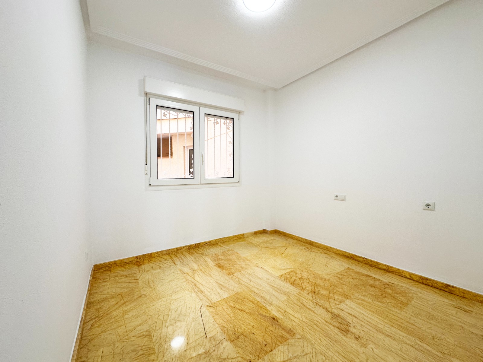 o_1jurkkelg1m531qfb13i5p9osd530 Apartment in Orihuela Costa, Alicante