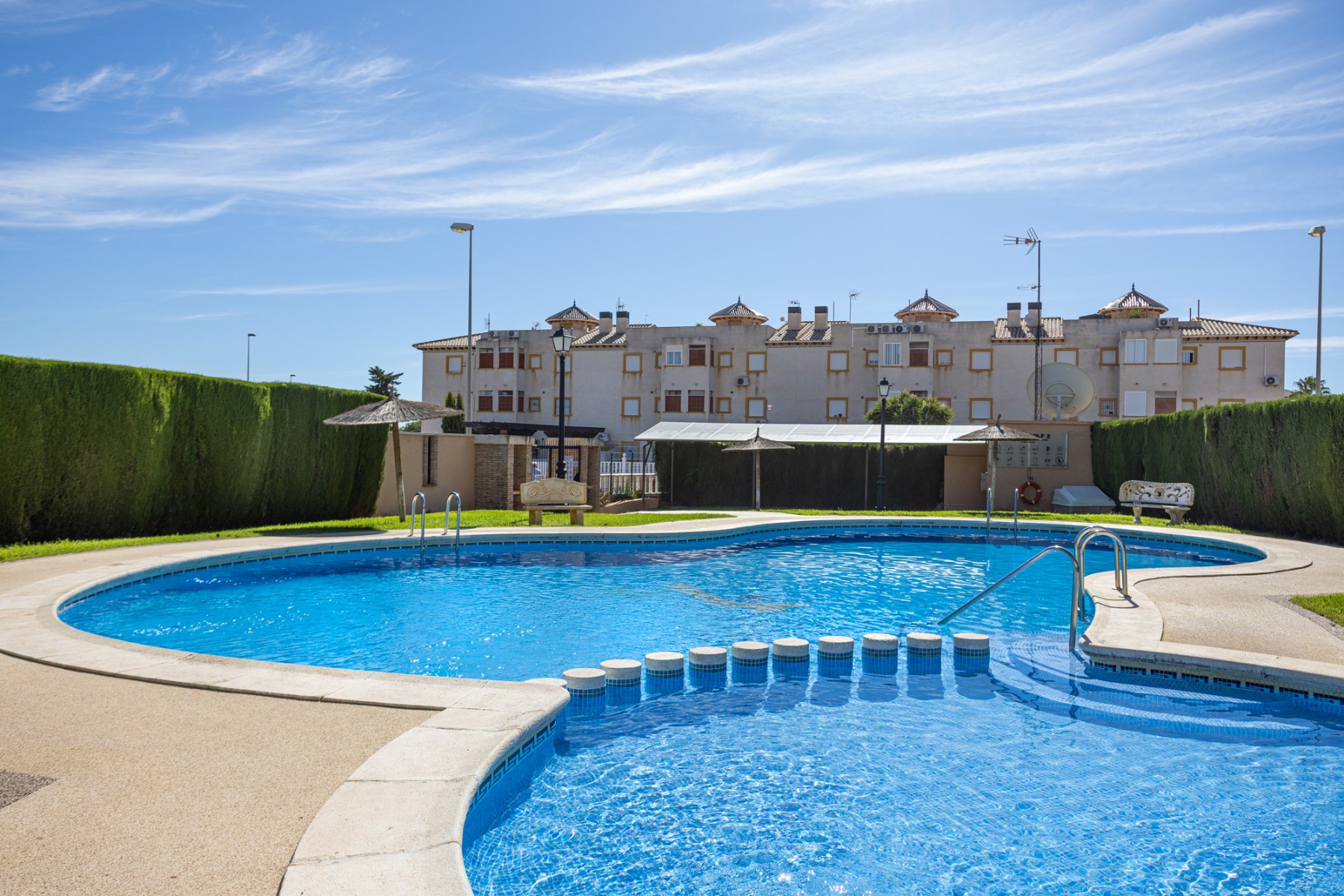 o_1jv3i2ggf1cuv111r1e448kd2mb3r Town House in Cabo Roig, Alicante