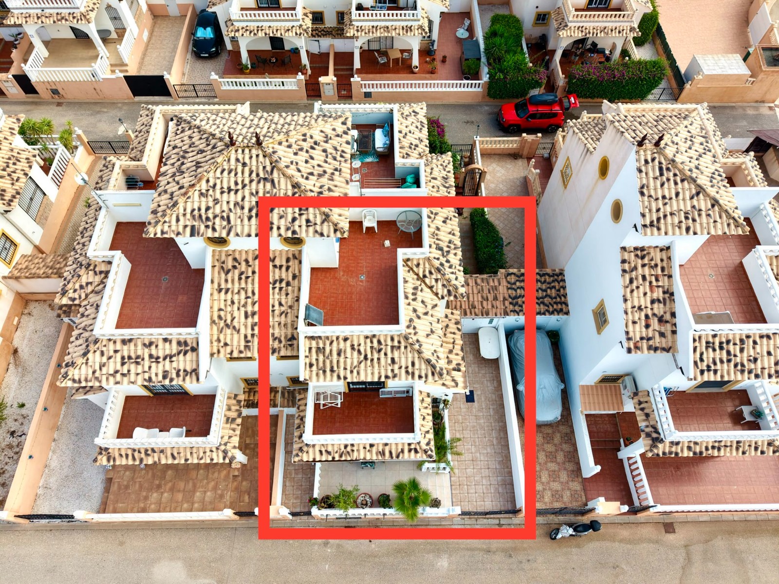 o_1jv3i2ggf51014m91amgarf90u3m Town House in Cabo Roig, Alicante