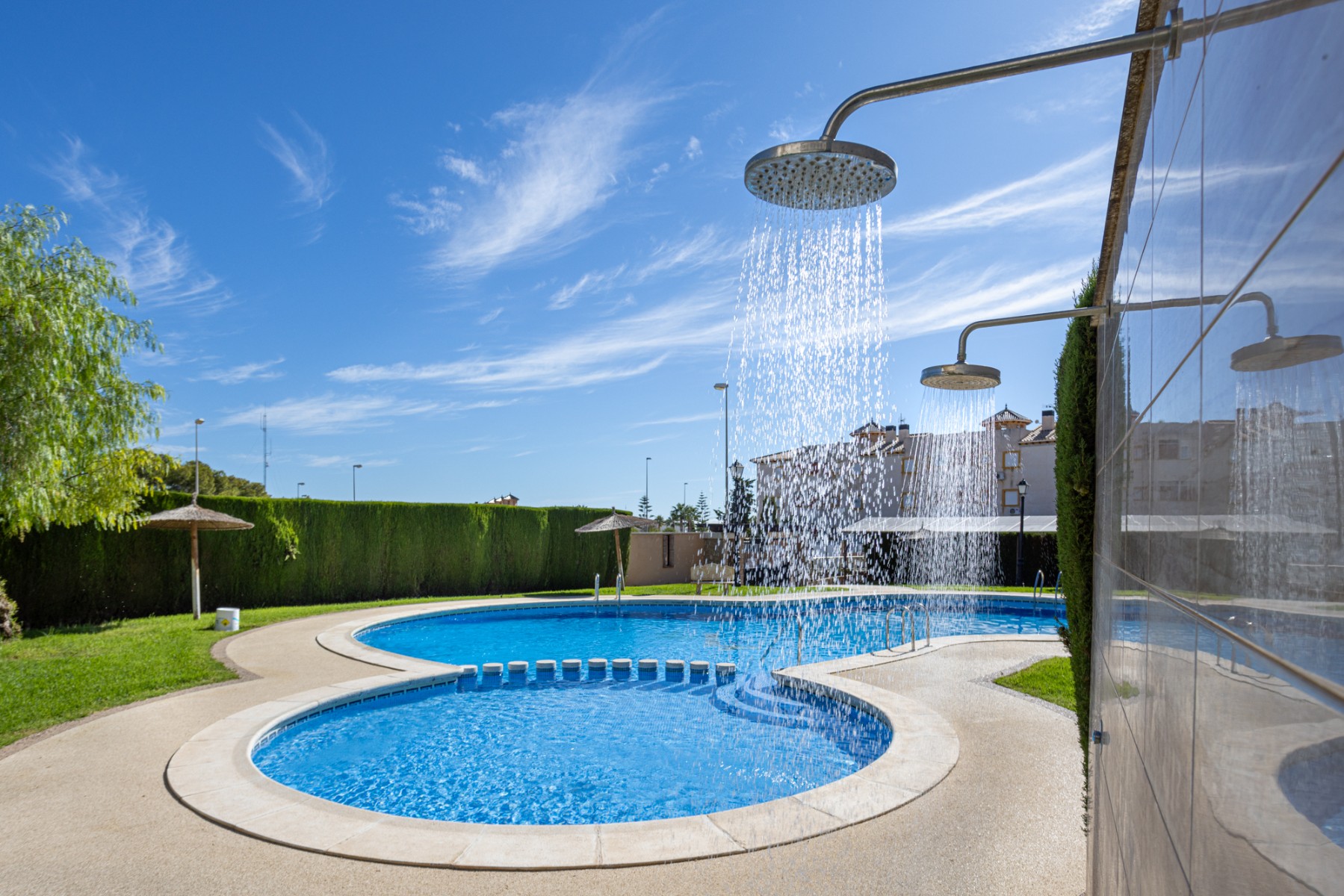o_1jv3i2ggfacj1cirm3i1tkfid43q Town House in Cabo Roig, Alicante
