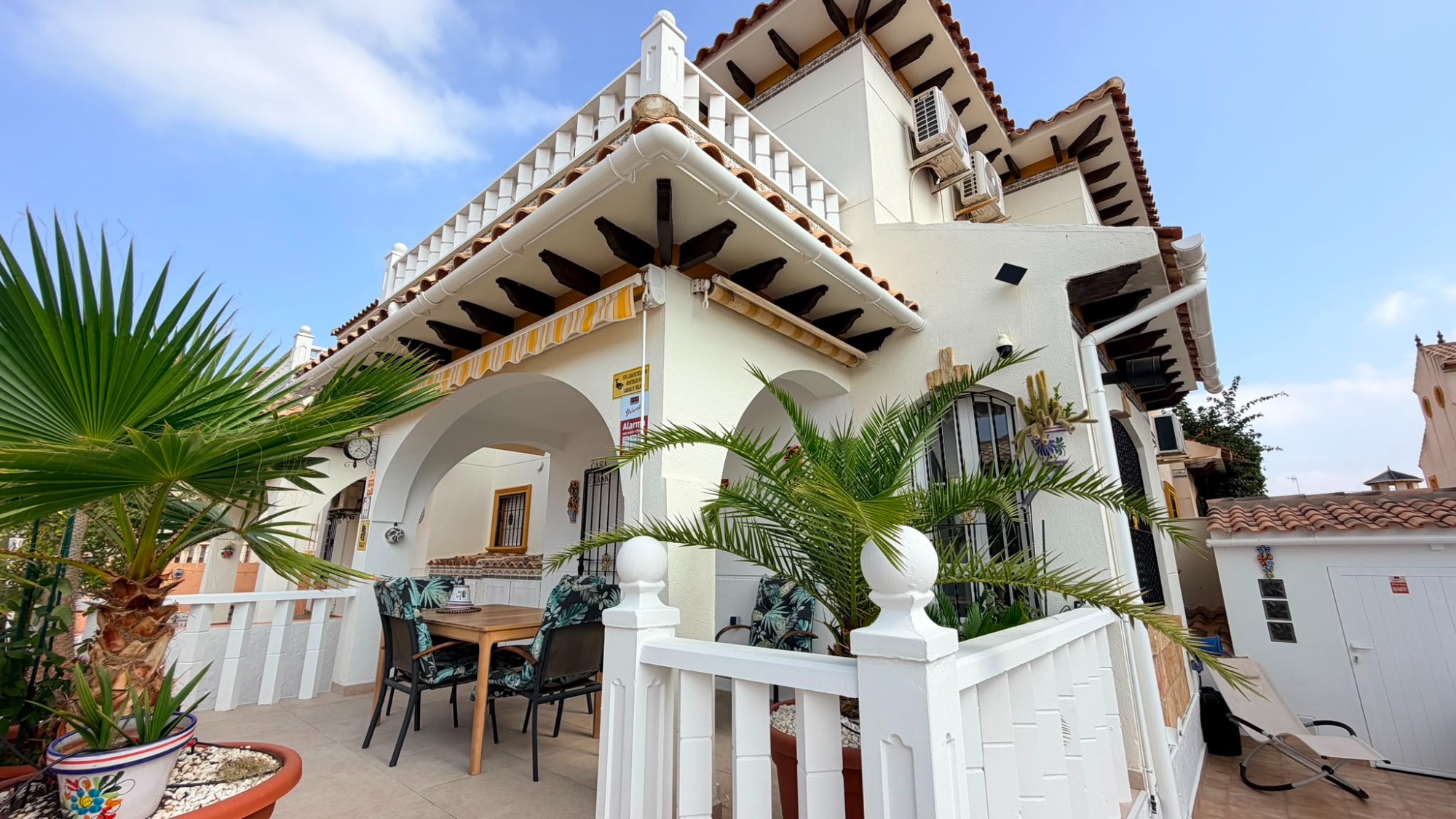 o_1jv3i2ggfr1f1ahl1r311g7b1q1n33 Town House in Cabo Roig, Alicante