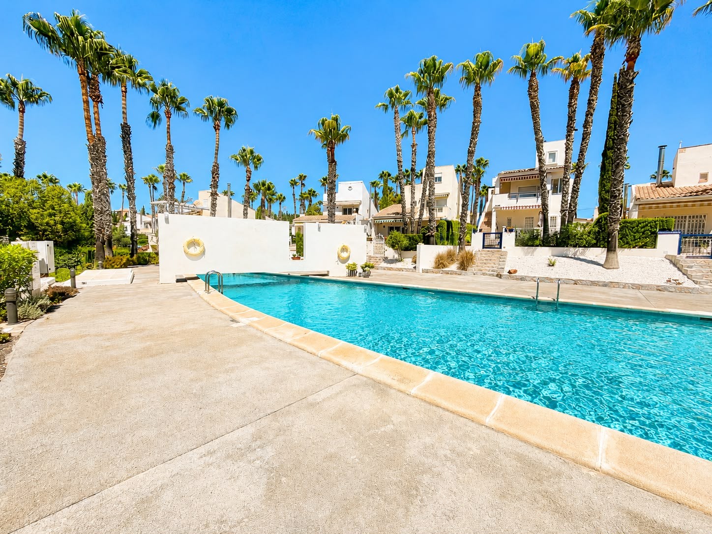 o_1jv8j38d010ln1sicqskrt51f093k Villa in Villamartin, Alicante
