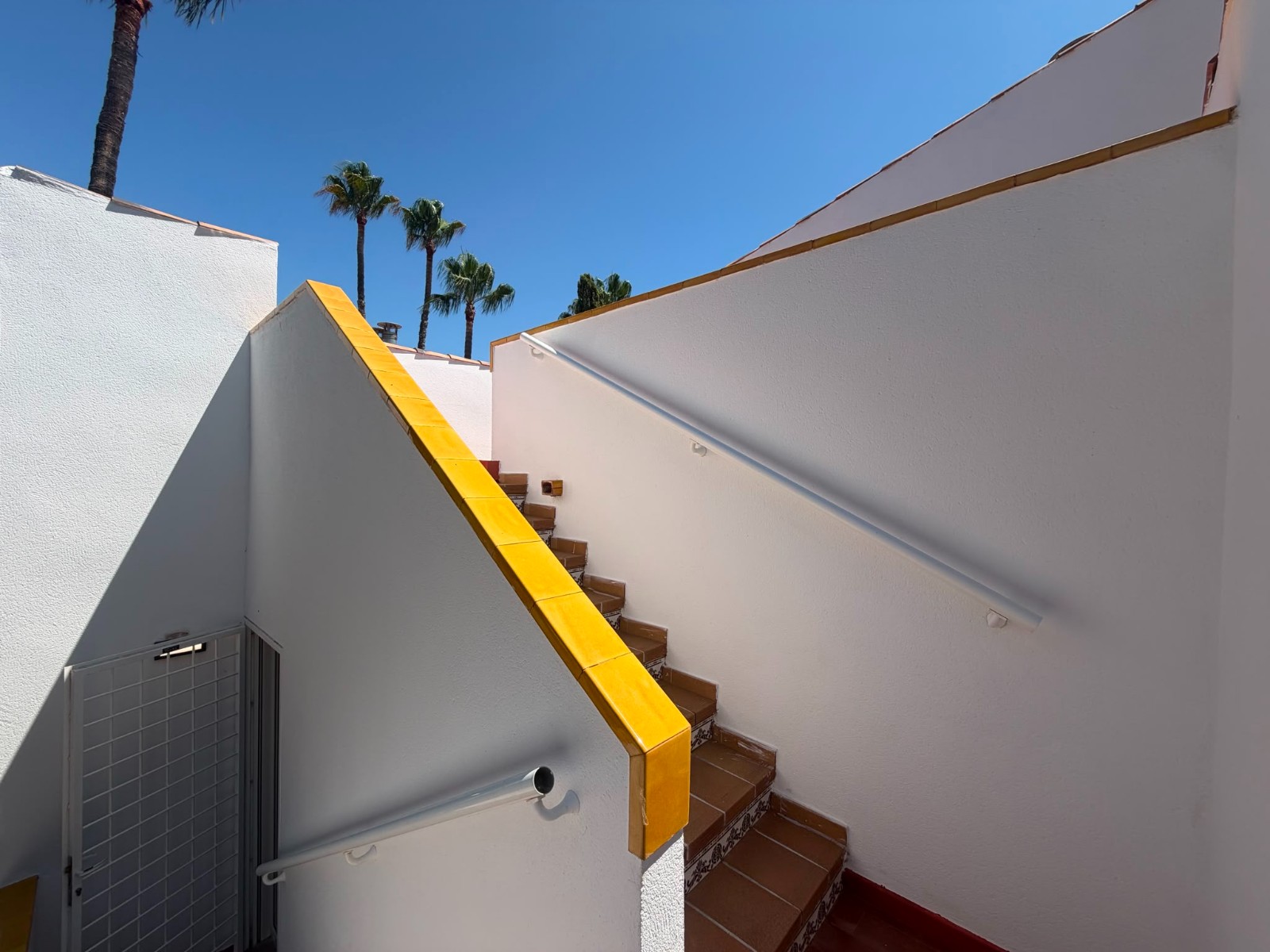 o_1jv8j38d019r6124vjjsg8nb8h2n Villa in Villamartin, Alicante