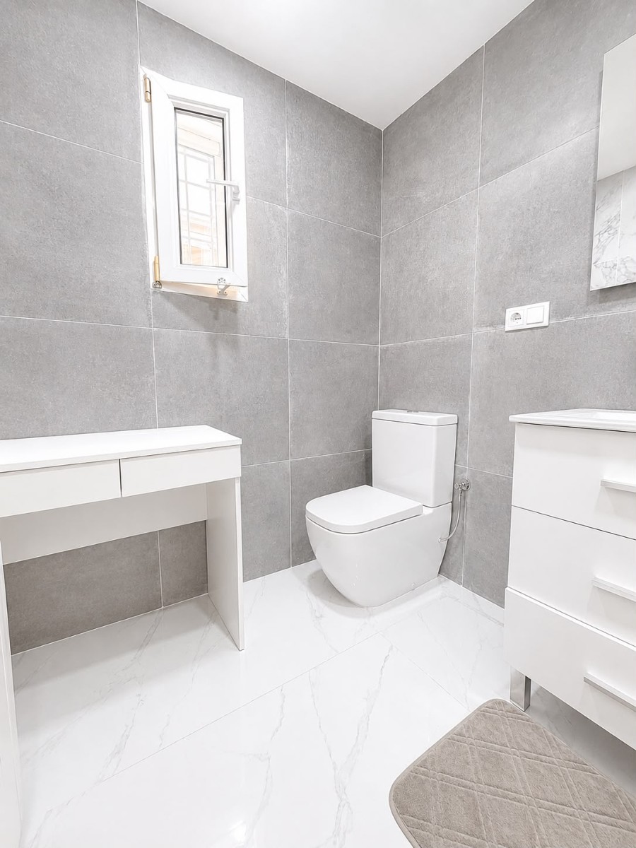 o_1jv8j38d01gbnvgn13kt1drn1vmj36 Villa in Villamartin, Alicante