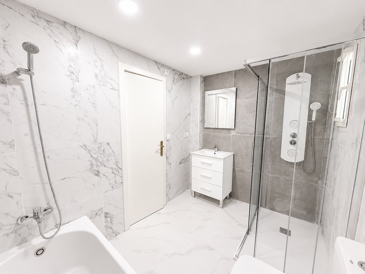 o_1jv8j38d01sh17la18o1p6q1c4732 Villa in Villamartin, Alicante