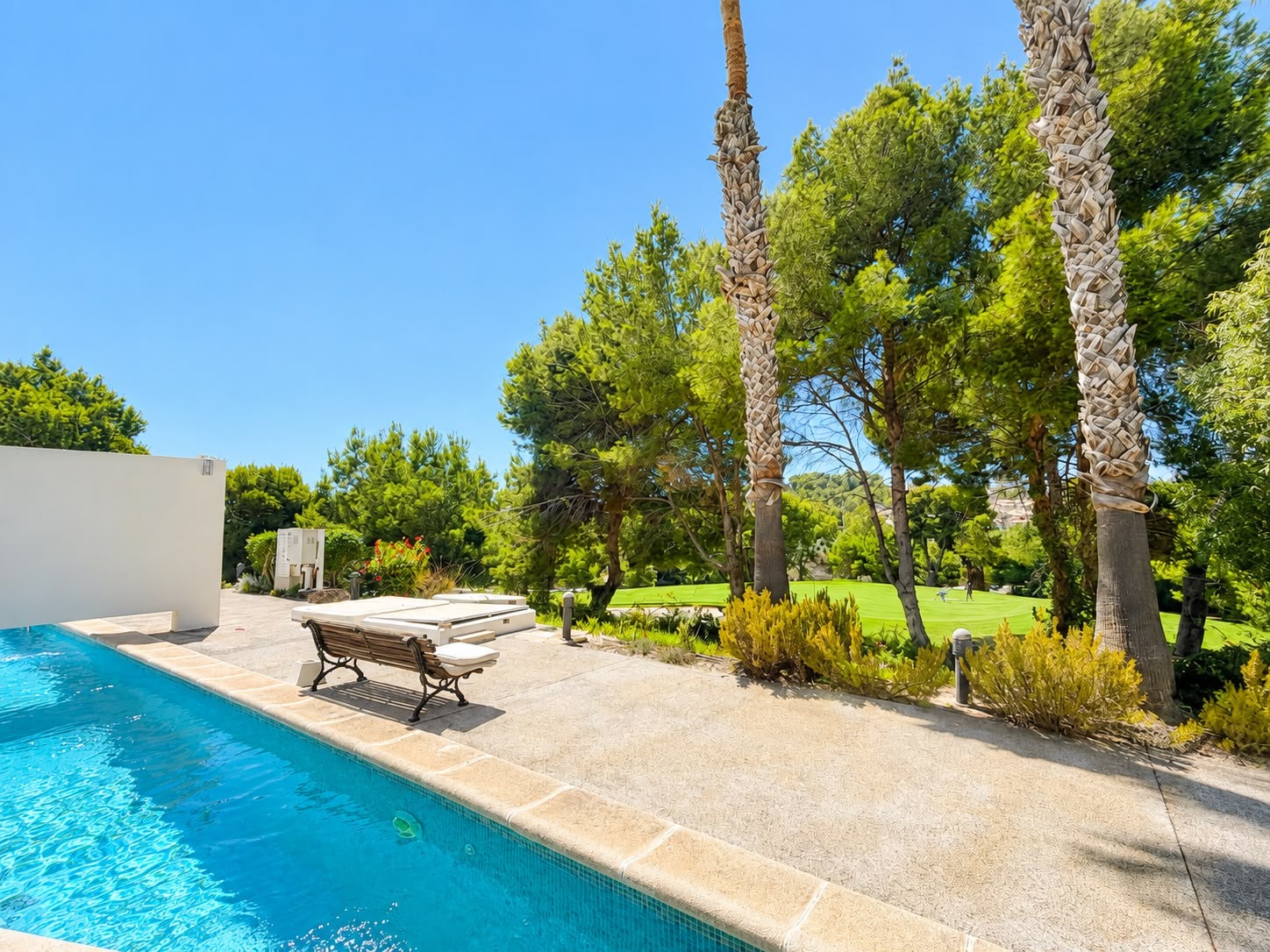 o_1jv8j38d0ptqa2v1a7j5qolgt3j Villa in Villamartin, Alicante