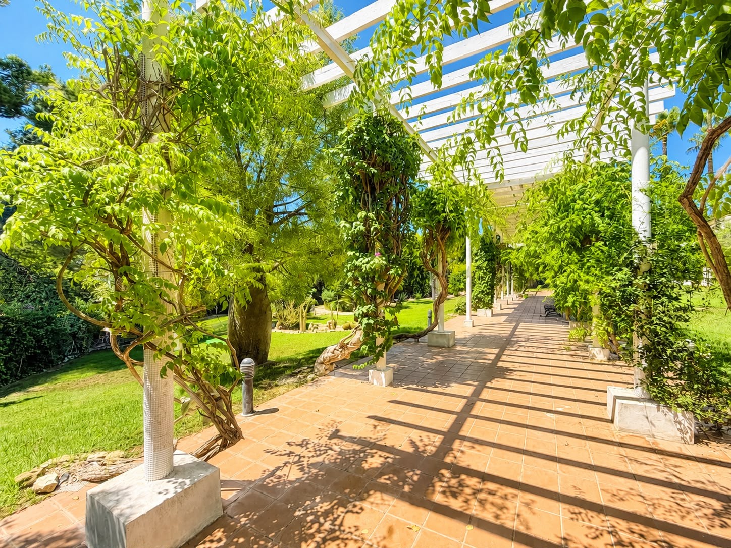 o_1jv8j38d0slk6ffmfu1me91o3p3l Villa in Villamartin, Alicante