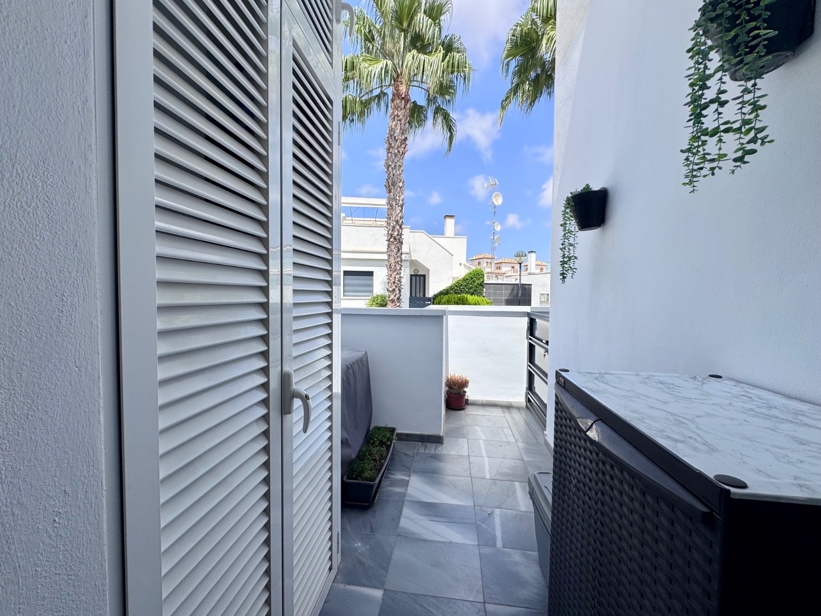 o_1k0i1ptnm12s3fmtbbc1opi1a2q36 Town House in Cabo Roig, Alicante