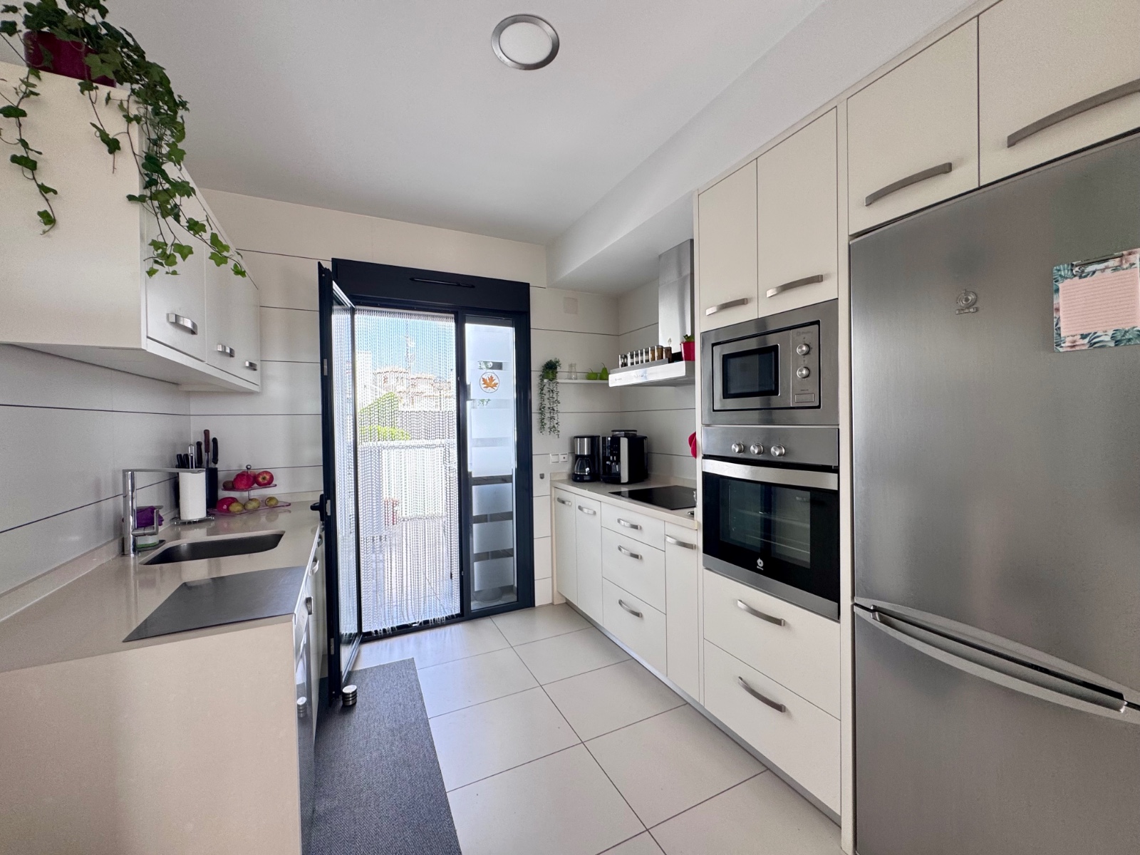 o_1k0i1ptnm1itkchi2vmpm7fla35 Town House in Cabo Roig, Alicante