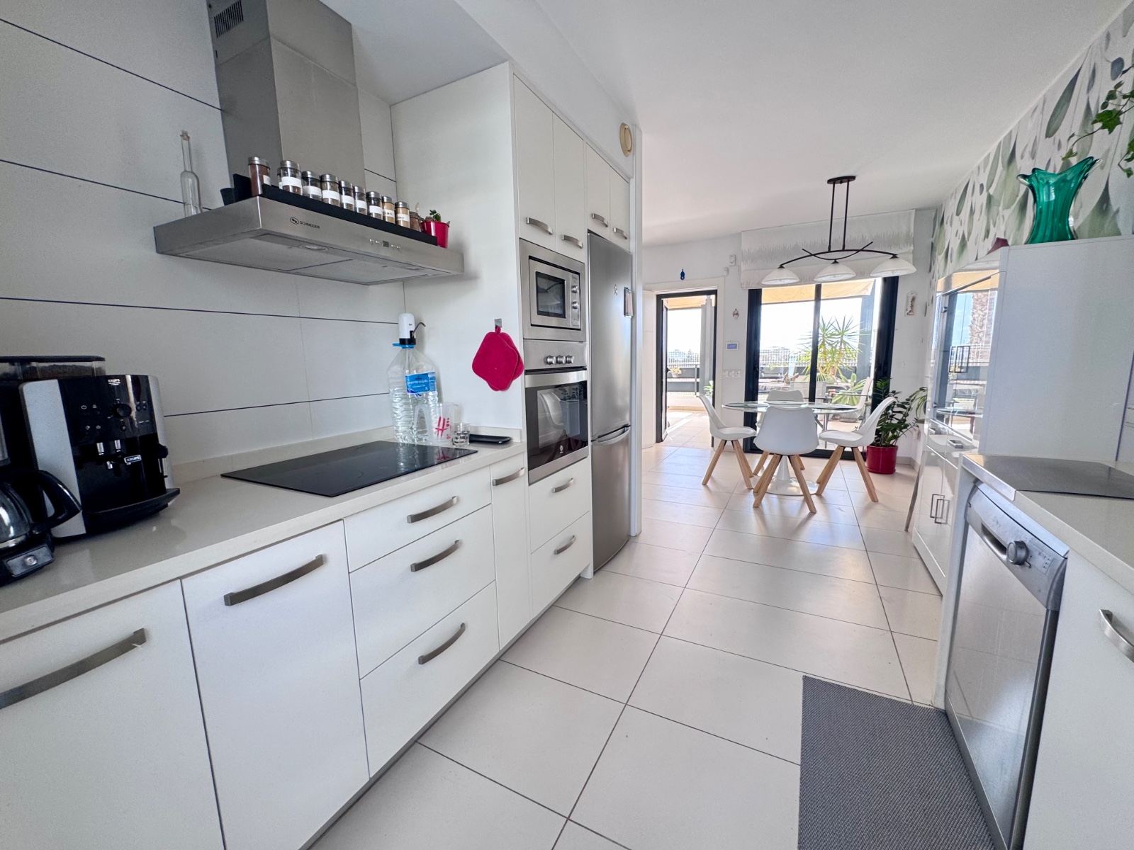 o_1k0i1ptnn10ishpm1kqn1jvj1qit39 Town House in Cabo Roig, Alicante
