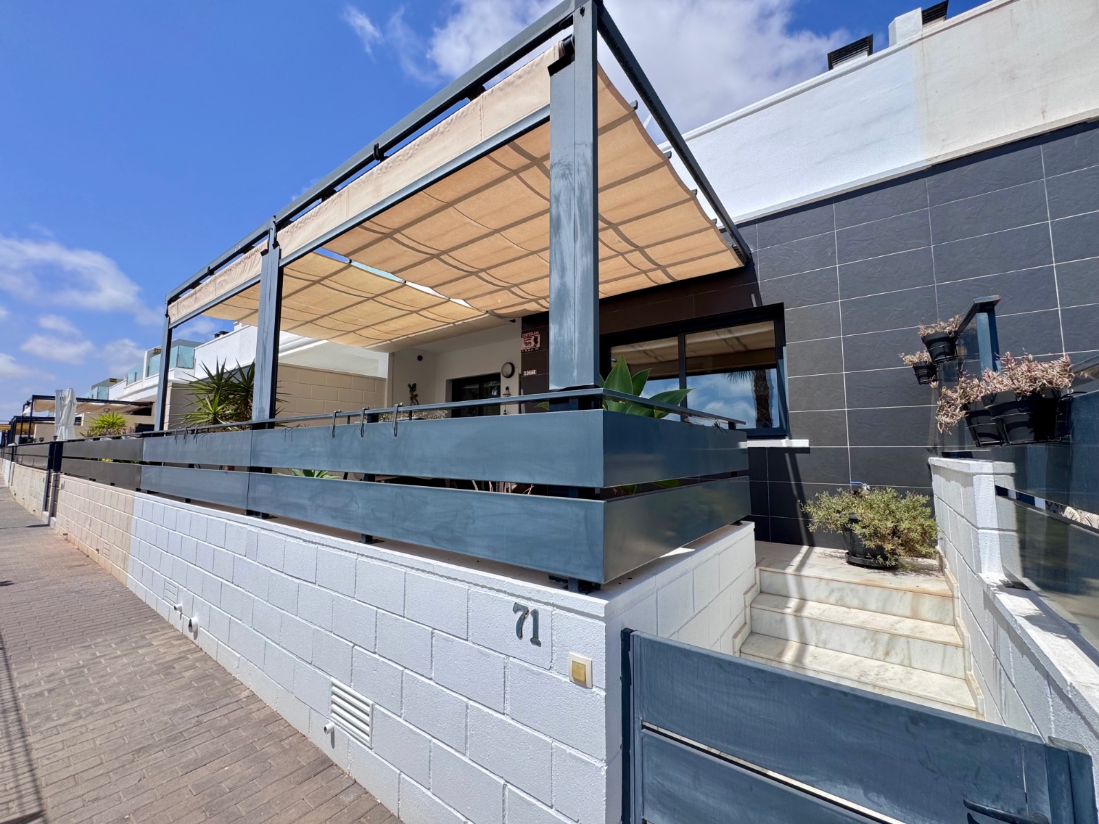 o_1k0i1ptnn1dvljfl15p4ucpvg64k Town House in Cabo Roig, Alicante