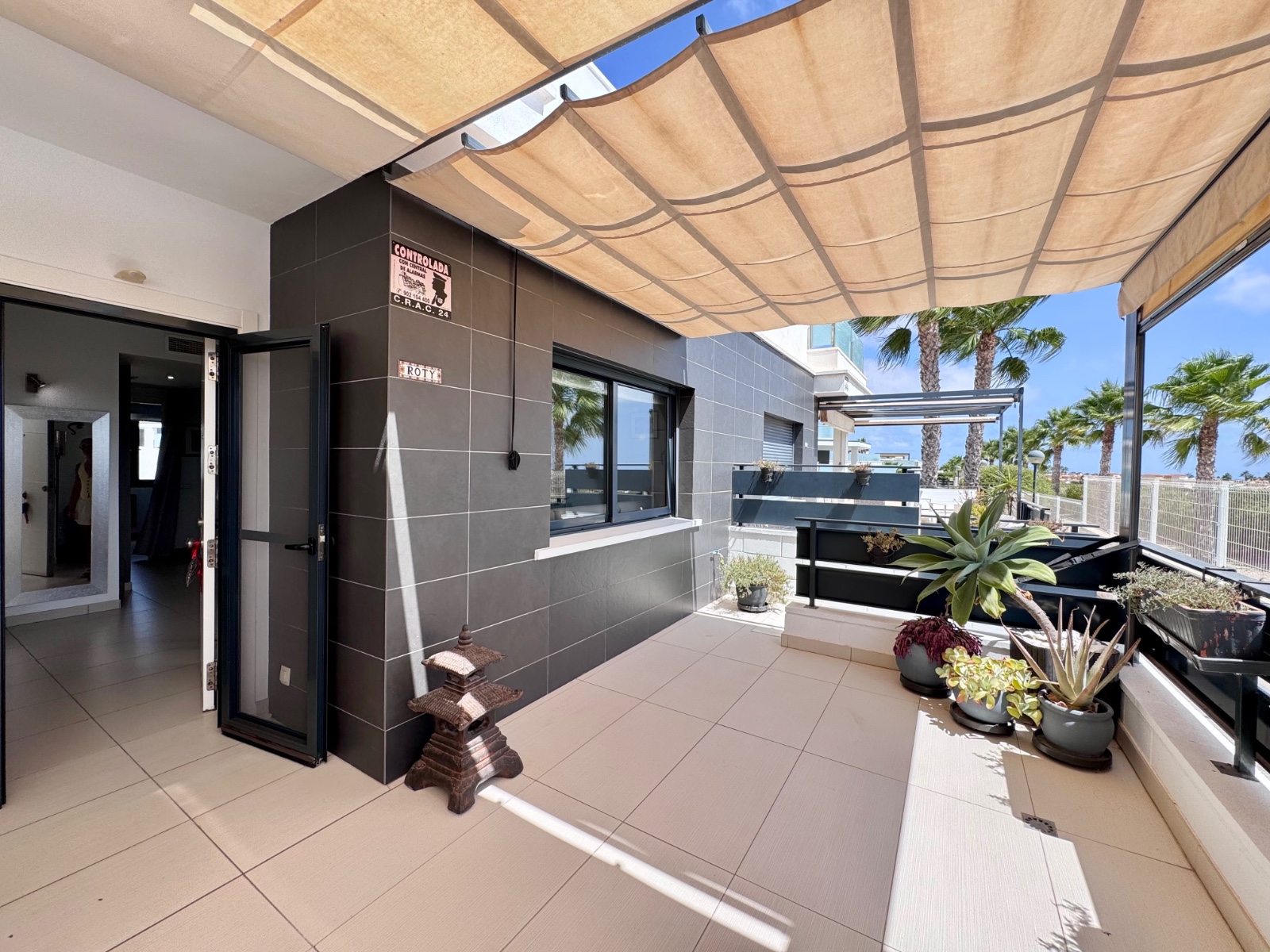 o_1k0i1ptnn1h4dui3p5u141nmff4g Town House in Cabo Roig, Alicante