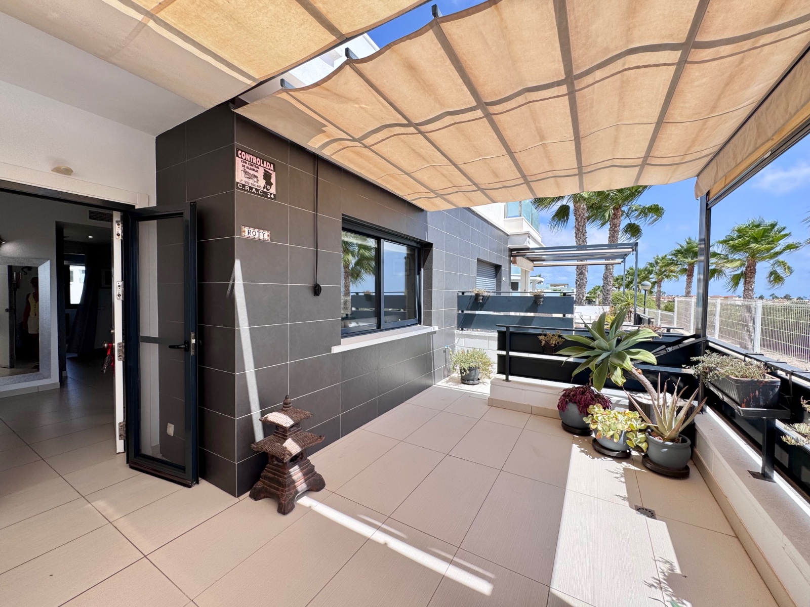 o_1k0i1ptnnv9pooe16uo1gnnbjs4h Town House in Cabo Roig, Alicante