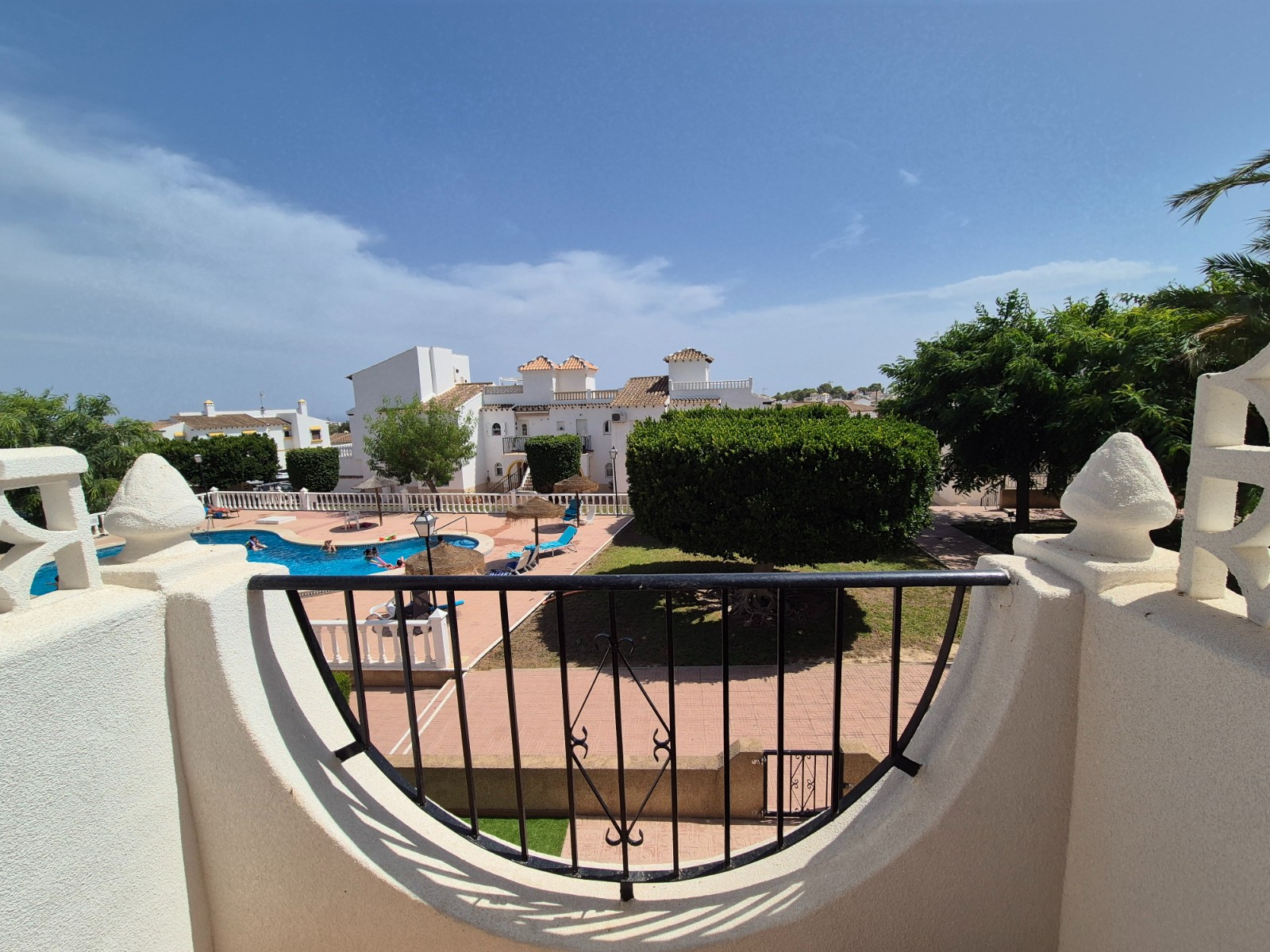 o_1k0uijkbj32hq3pd90lj71kcf1o Bungalow in San Miguel de Salinas, Alicante