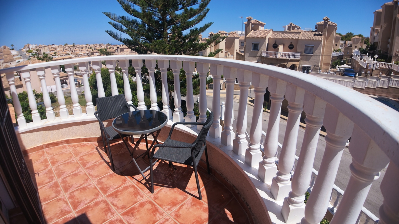 default Villa in Villamartin, Alicante