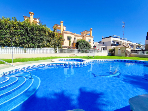 Apartment for sale in Cabo Roig