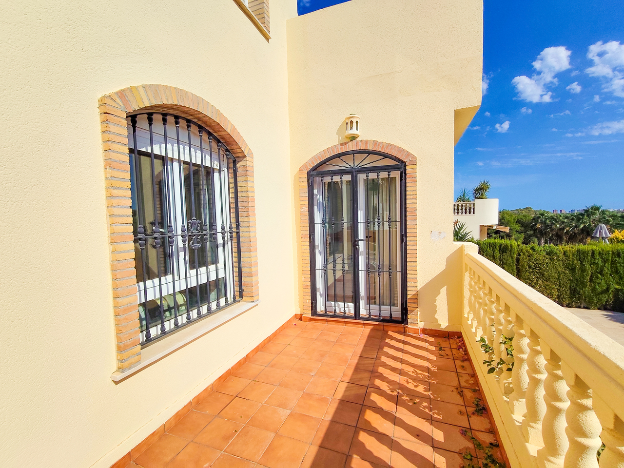 1789629180749_xlarge Villa in Villamartin, Alicante