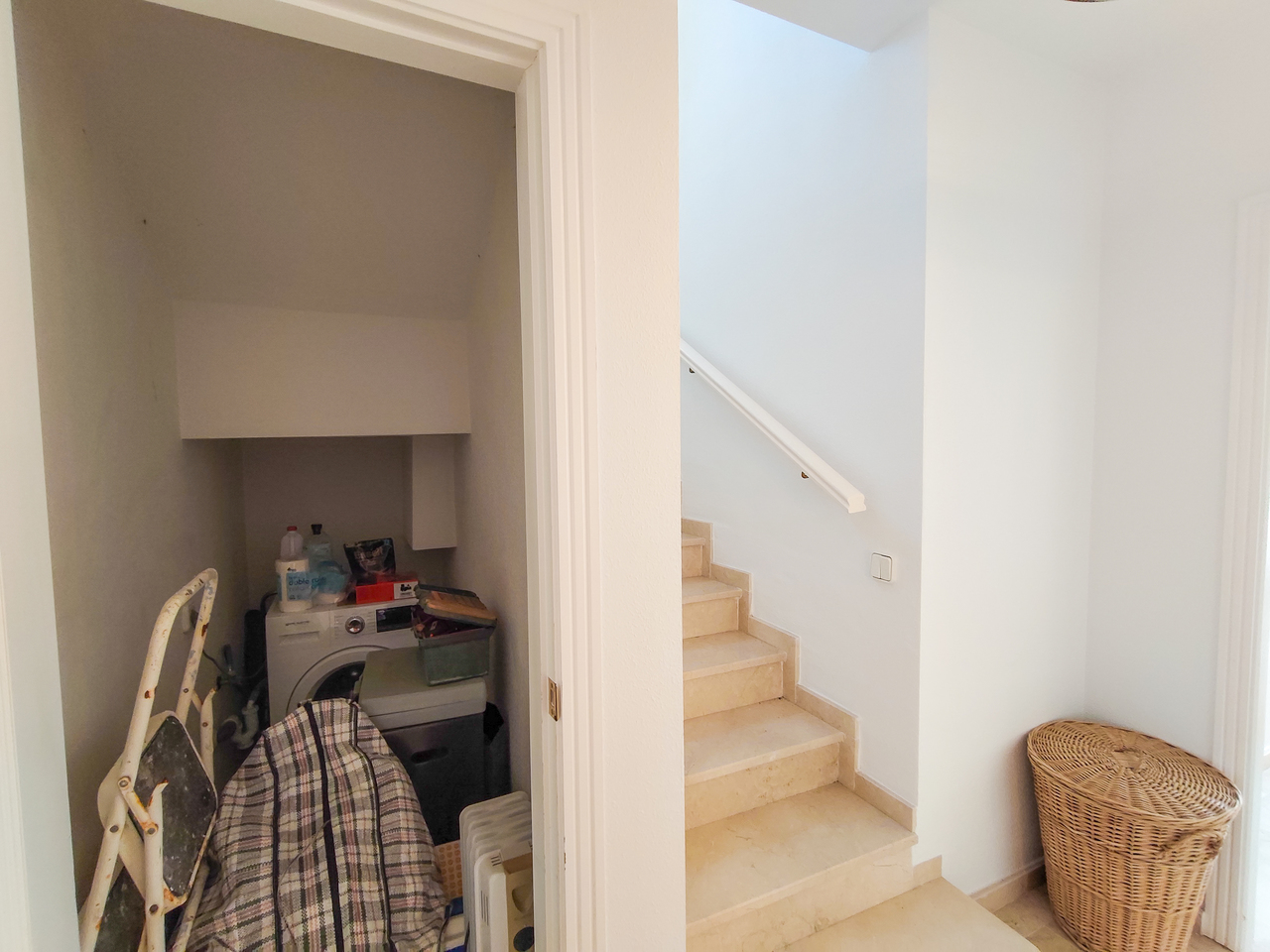 1789629181364_xlarge Villa in Villamartin, Alicante