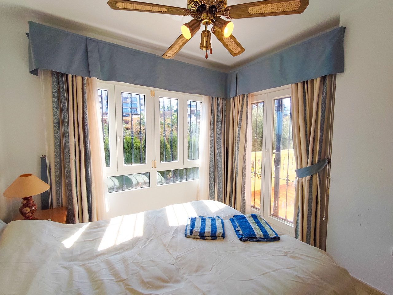 1789629181590_xlarge Villa in Villamartin, Alicante