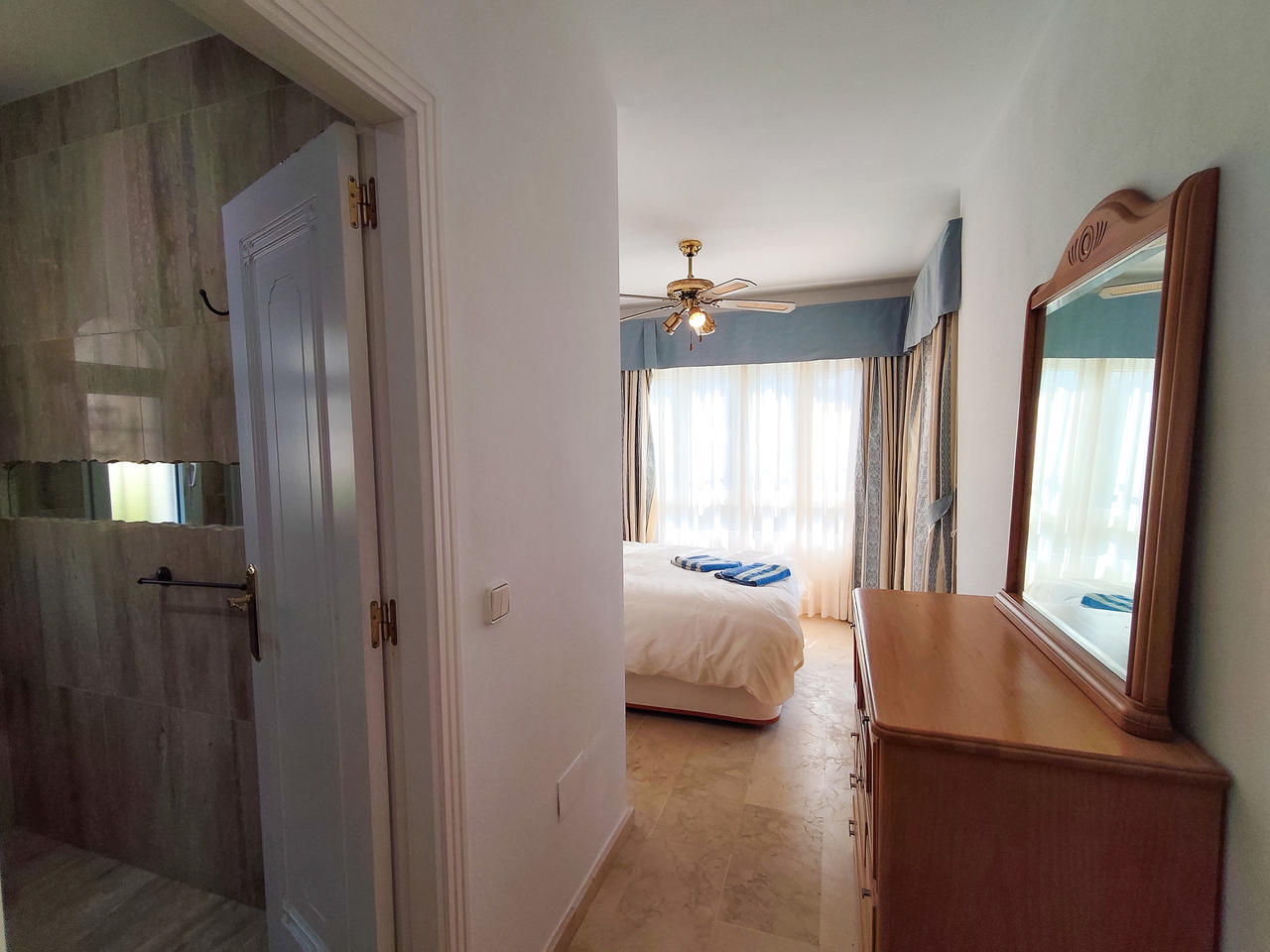 1789629181795_xlarge Villa in Villamartin, Alicante