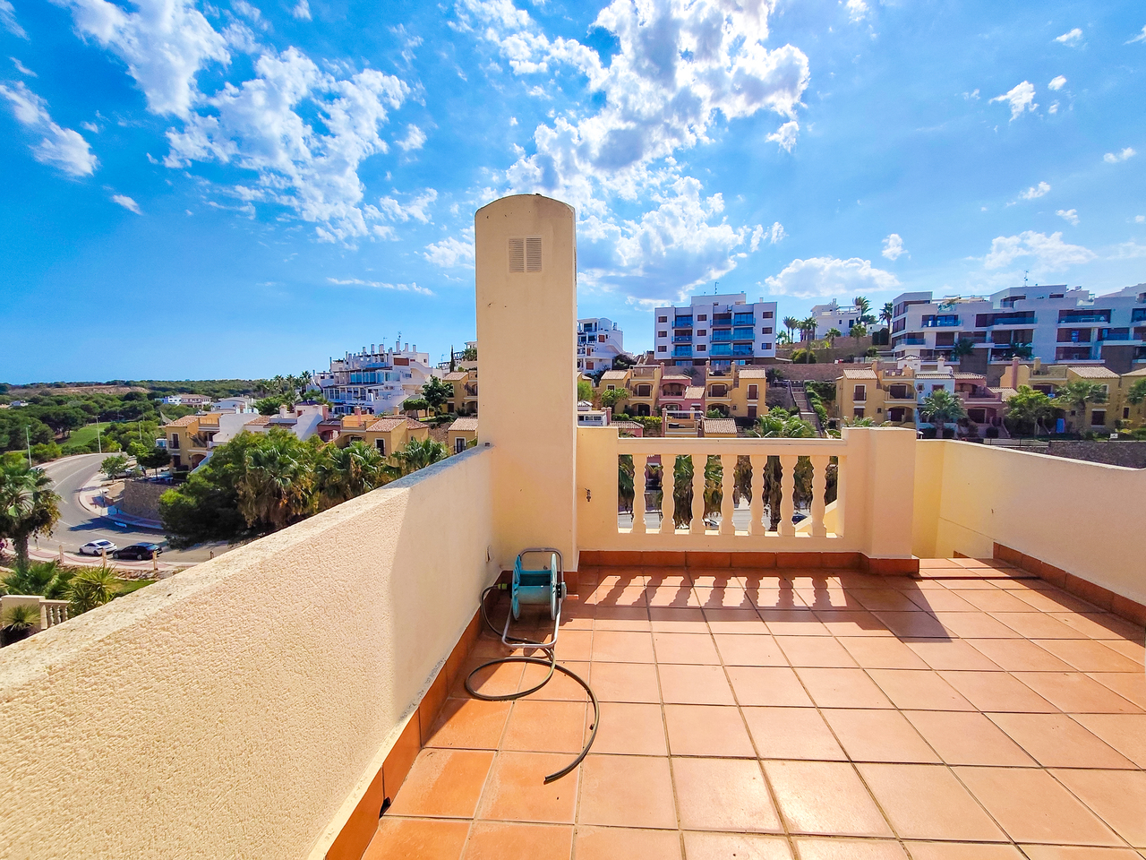 1789629181898_xlarge Villa in Villamartin, Alicante