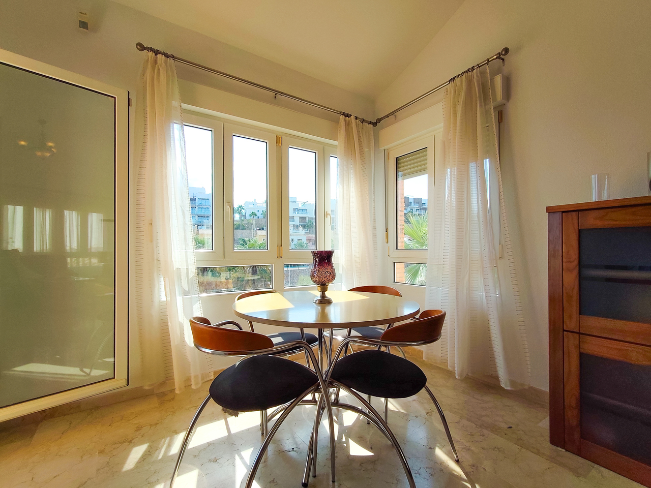 1789629182143_xlarge Villa in Villamartin, Alicante