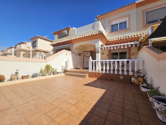 Town House for sale in Pilar de La Horadada