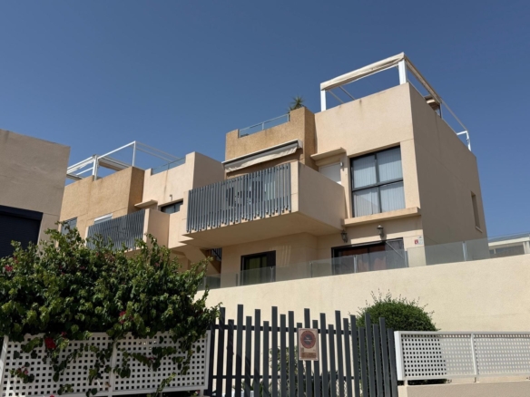 Bungalow for sale in Orihuela Costa