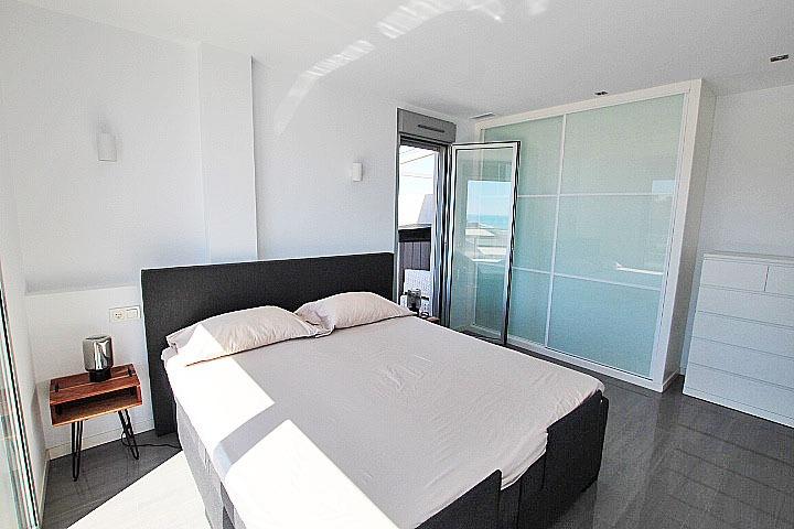 2-18 Penthouse in Guardamar del Segura, Alicante