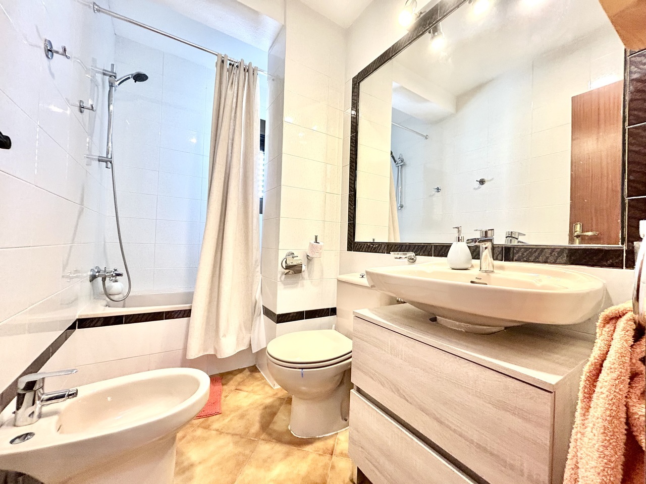 26b850o0838 Apartment in Cabo Roig, Alicante